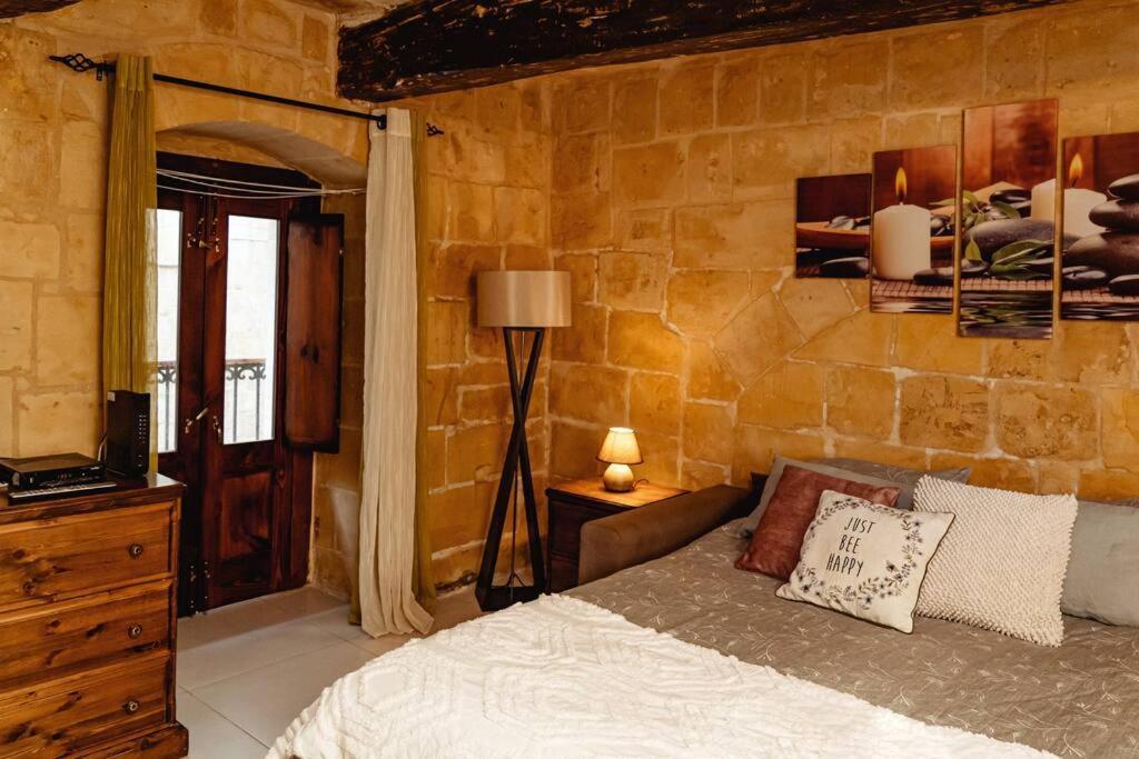 Enchanting 2Bdr Townhouse In Valletta Centre! Luaran gambar