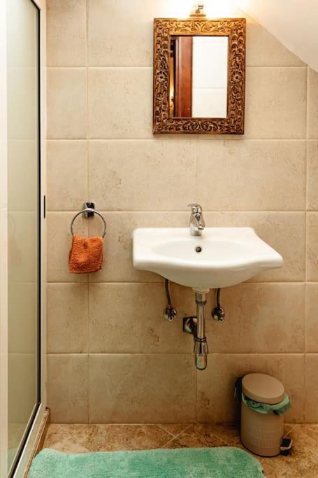 Enchanting 2Bdr Townhouse In Valletta Centre! Luaran gambar